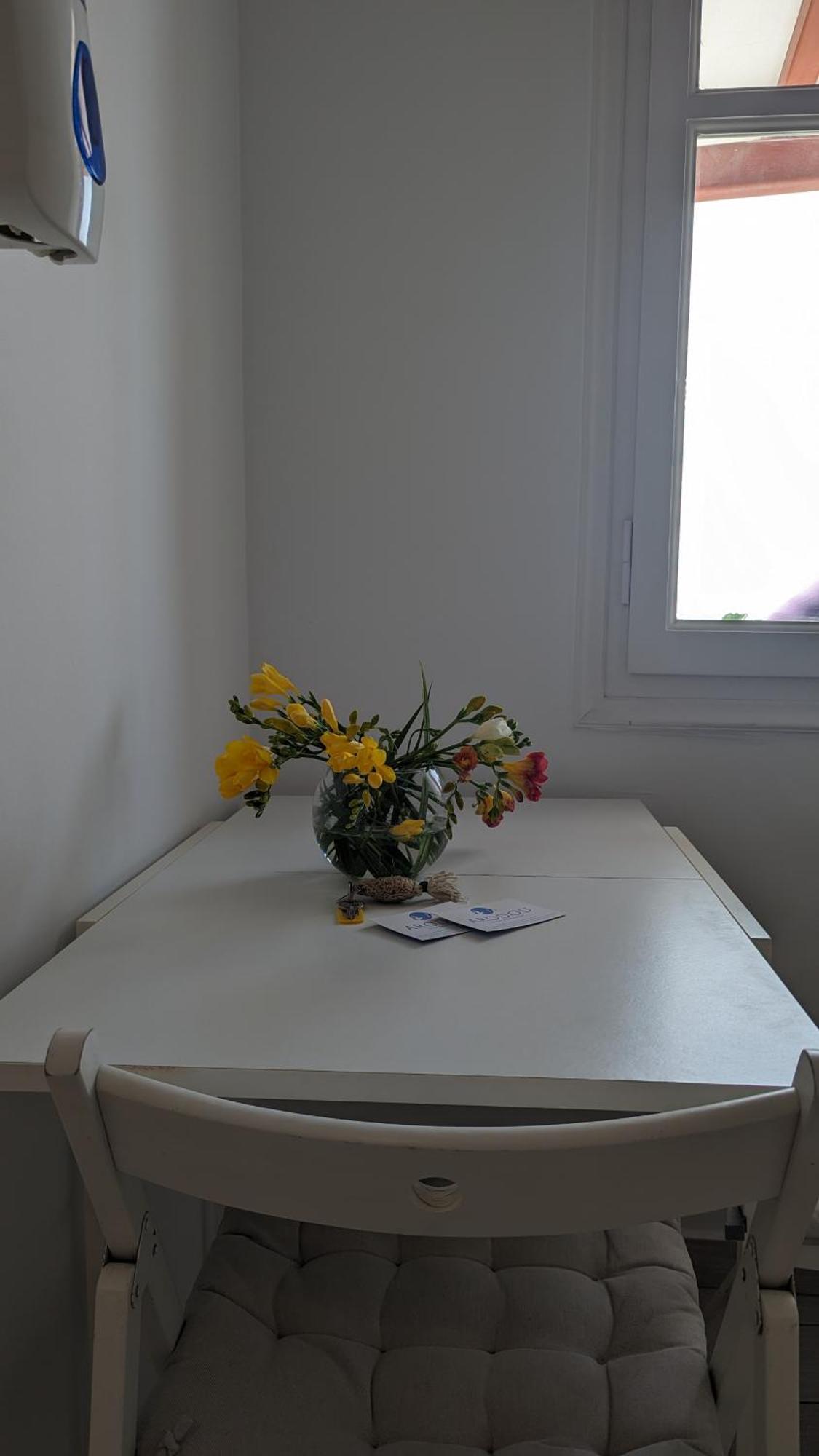 Arodou Studio And Apartment Mykonos Town Екстериор снимка