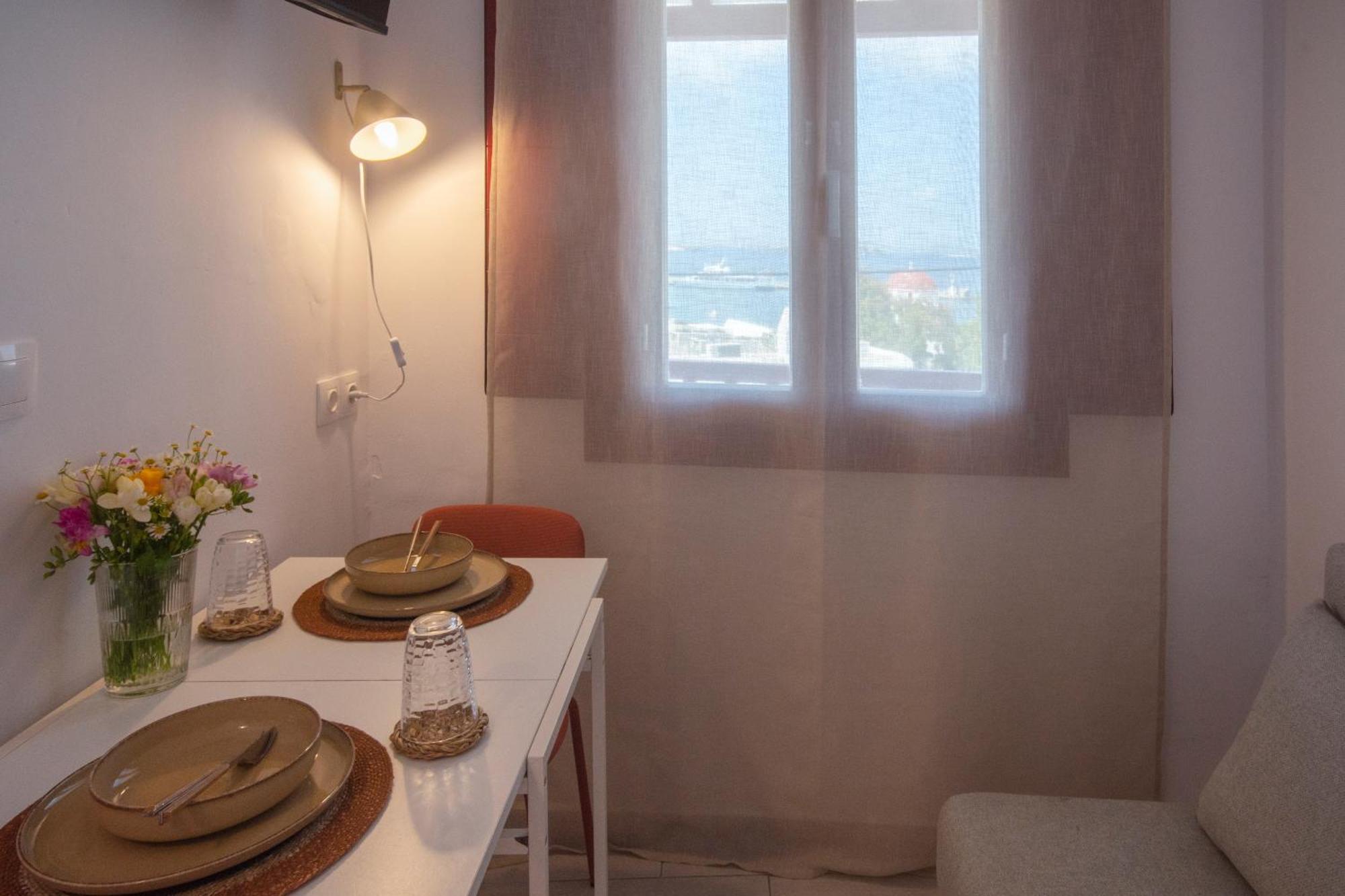 Arodou Studio And Apartment Mykonos Town Екстериор снимка