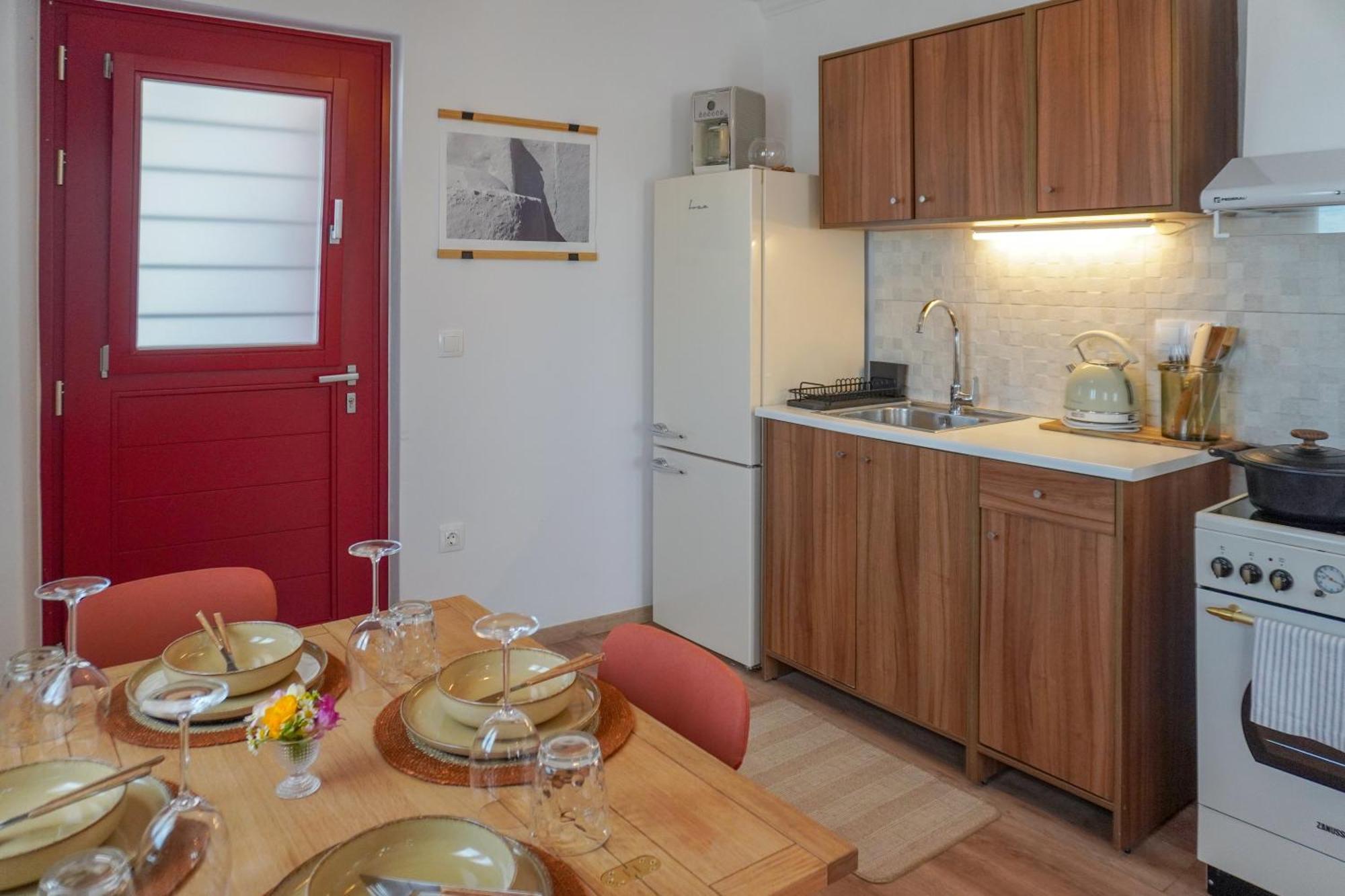 Arodou Studio And Apartment Mykonos Town Екстериор снимка