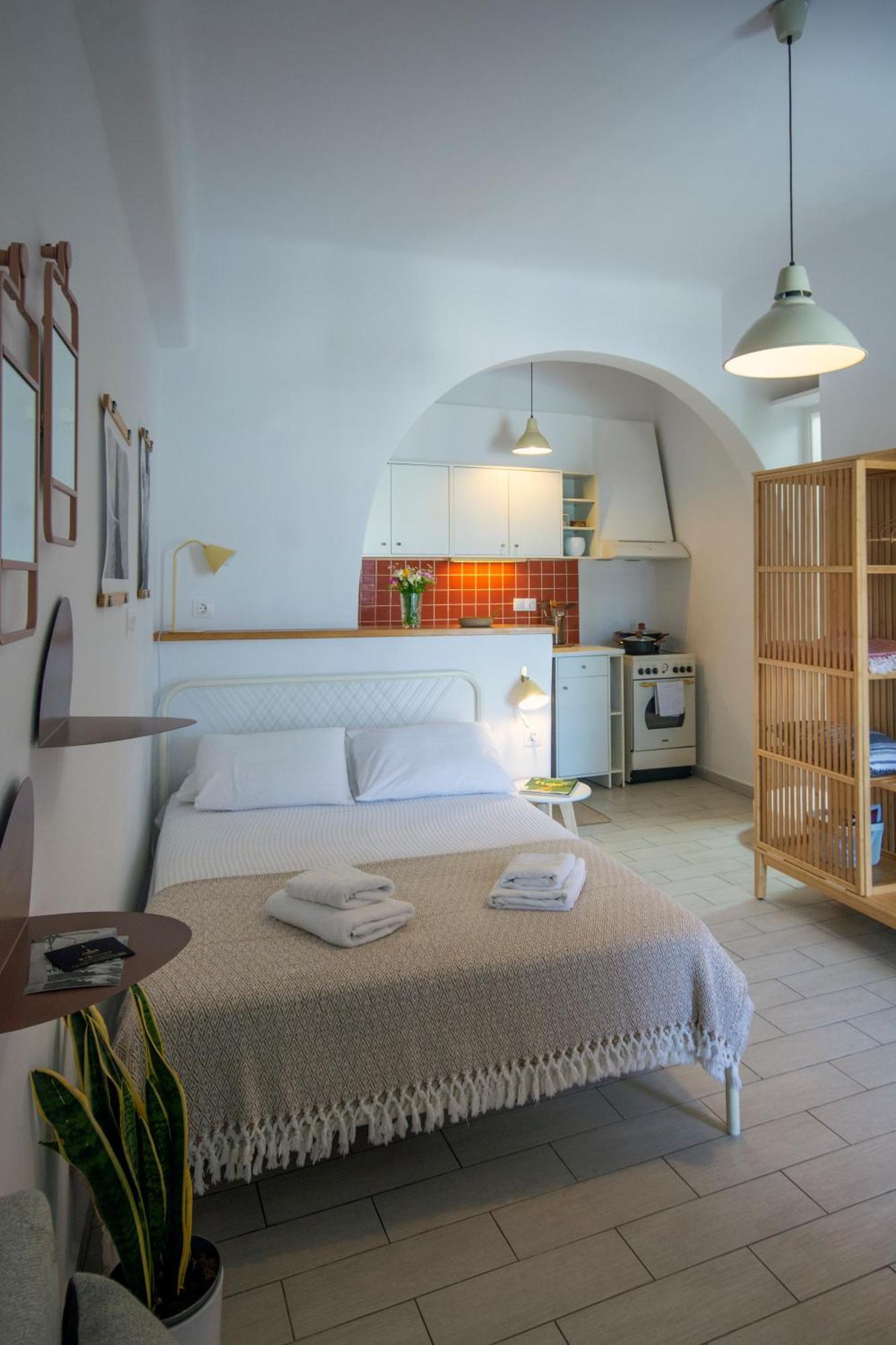 Arodou Studio And Apartment Mykonos Town Екстериор снимка